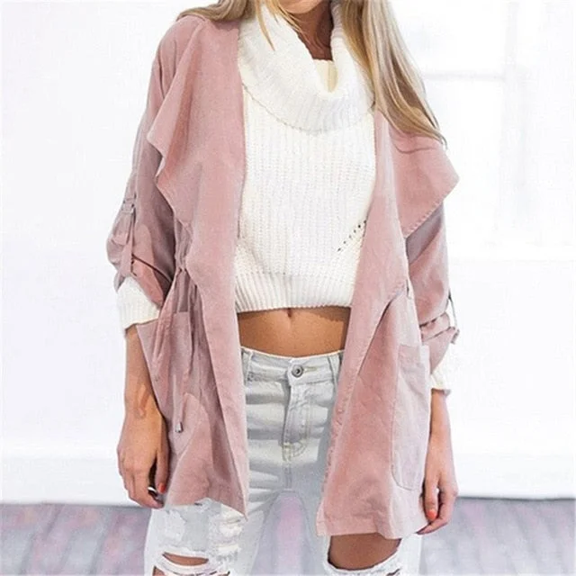 Pale pinkish grey / L