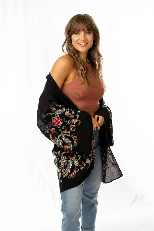 fun-in-florals-kimono-black-1