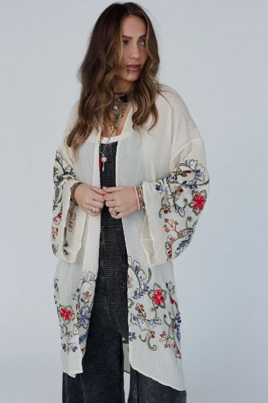 fun-in-florals-kimono-cream-1