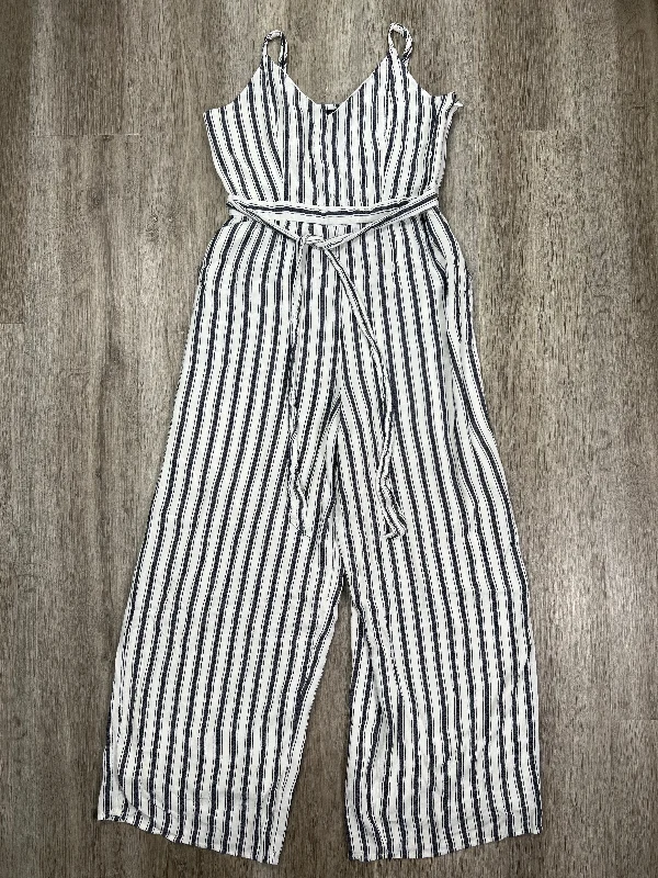 Jumpsuit By American Eagle  Size: M