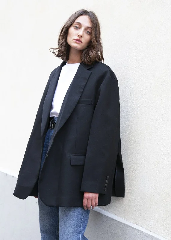 frankie-oversized-boyfriend-blazer-black