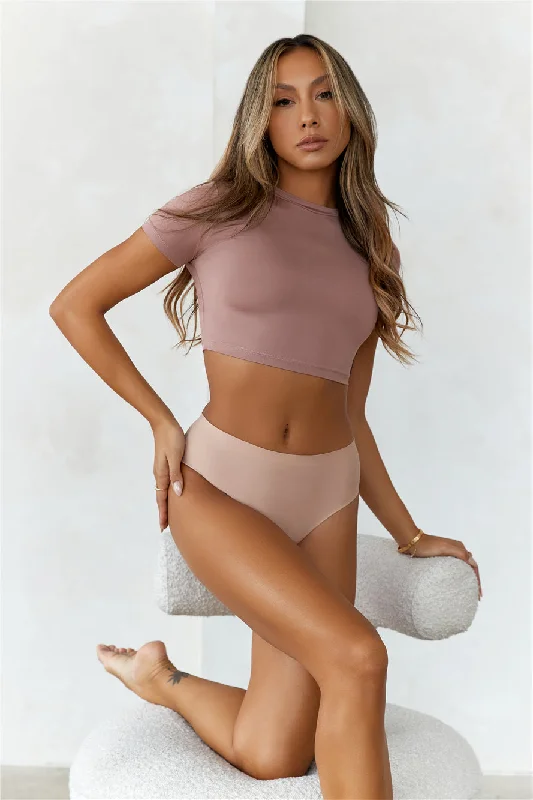 HELLO MOLLY BASE The Baby Tee Crop Top Mocha