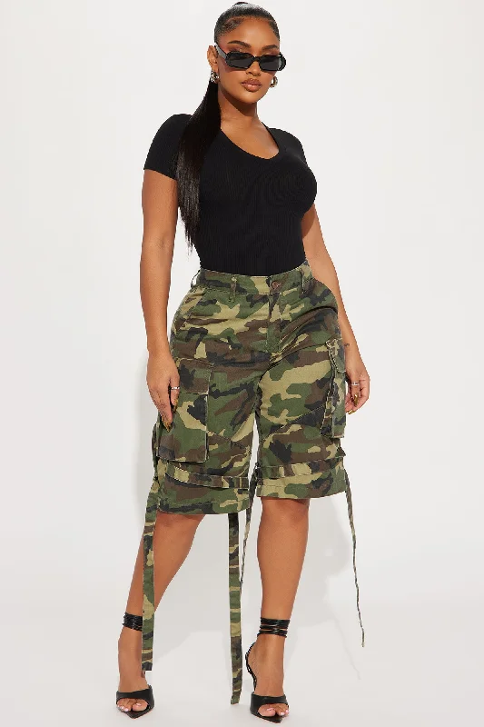 Level You Up Cargo Bermuda Short - Olive/combo