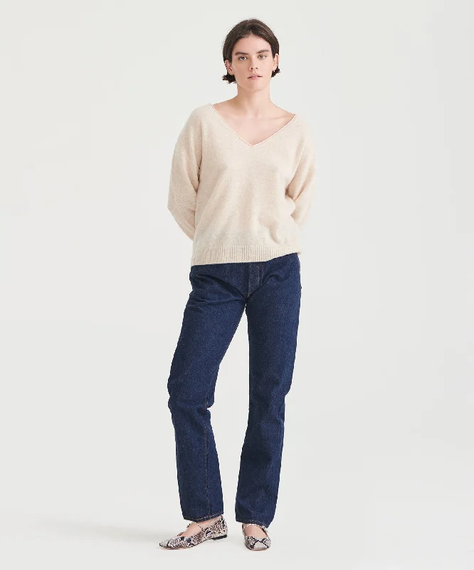 lightweight-cashmere-v-neck-sweater