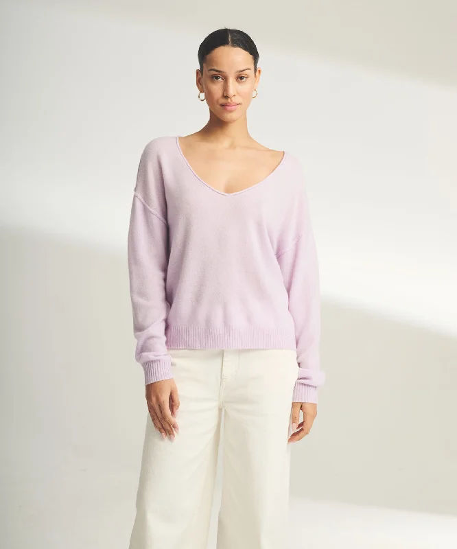 lightweight-cashmere-v-neck-sweater