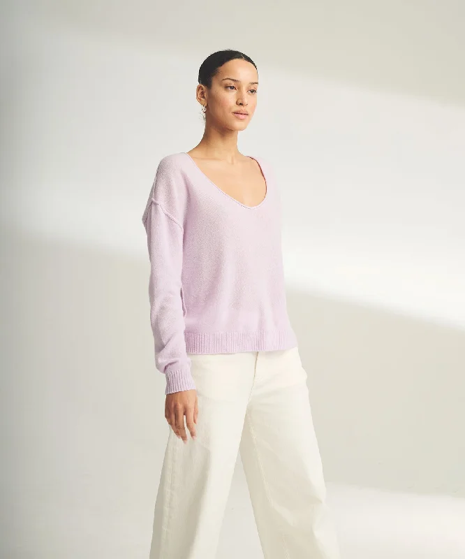 lightweight-cashmere-v-neck-sweater