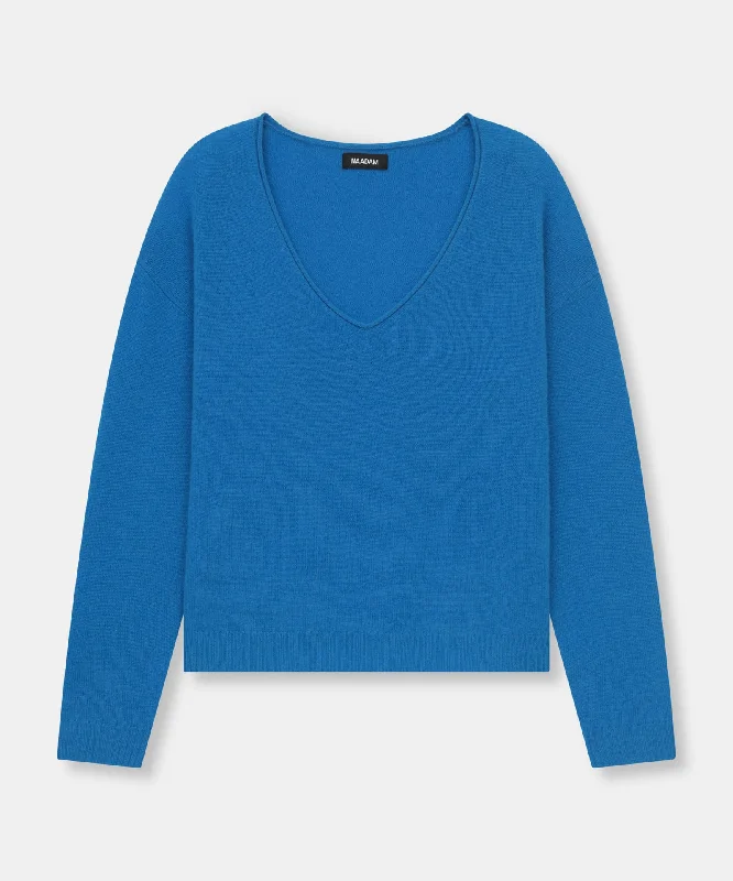 lightweight-cashmere-v-neck-sweater