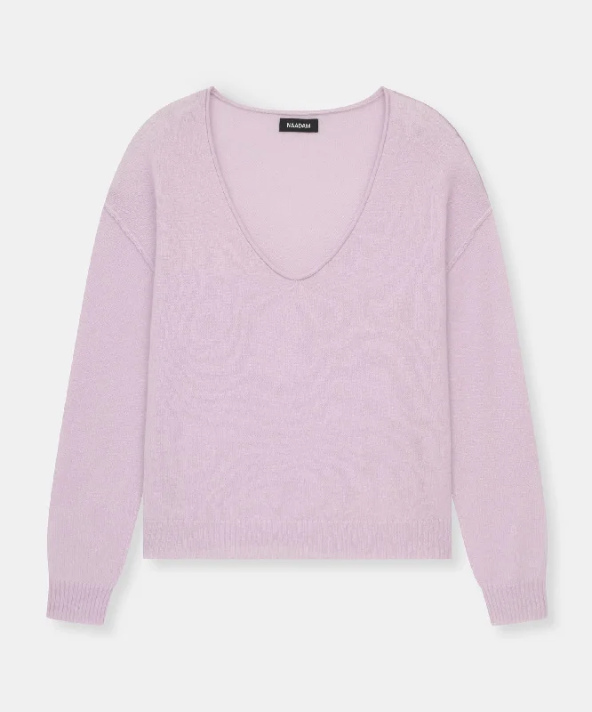 lightweight-cashmere-v-neck-sweater