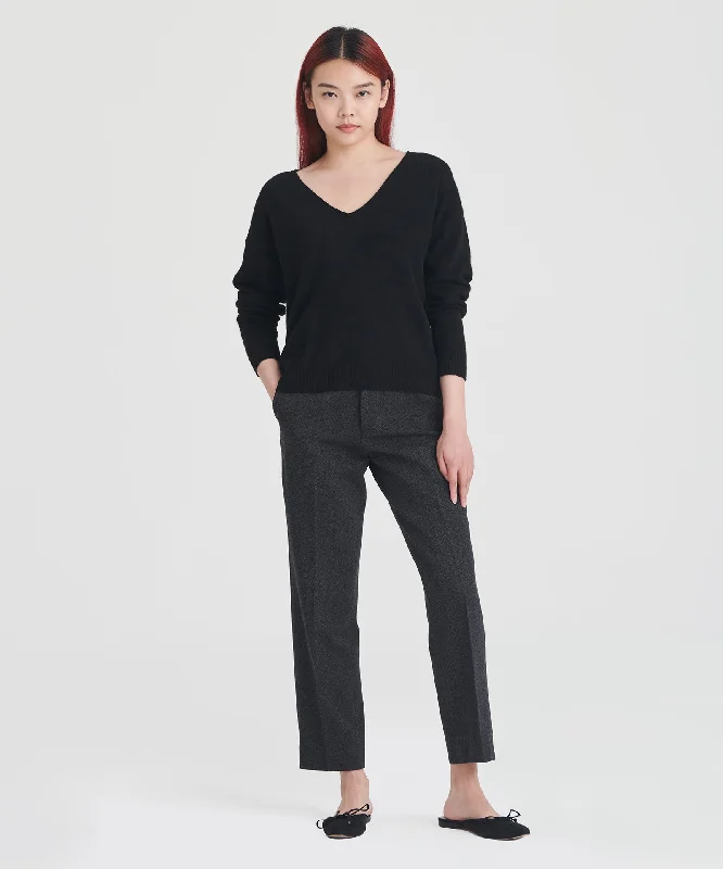 lightweight-cashmere-v-neck-sweater