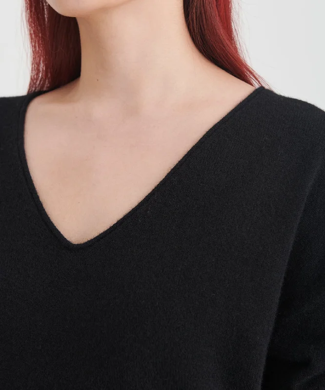 lightweight-cashmere-v-neck-sweater