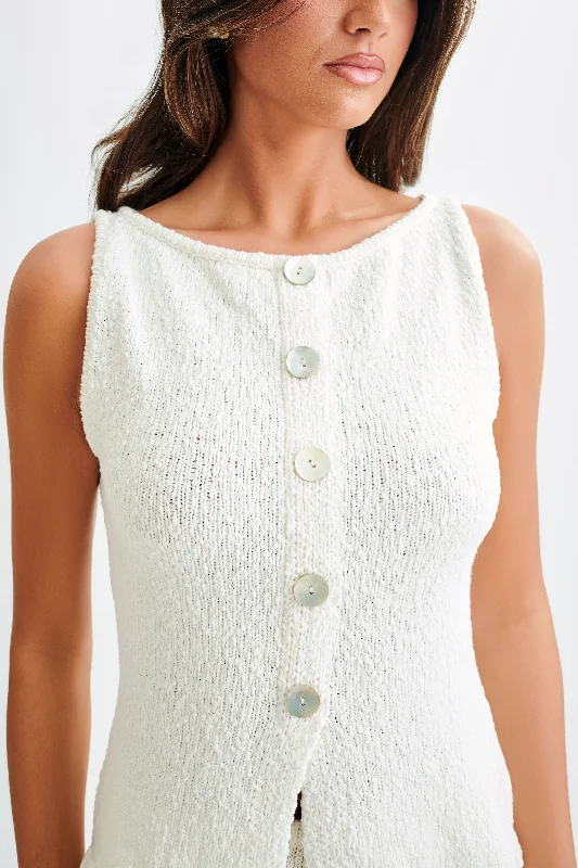 mackie-boucle-longline-vest-white