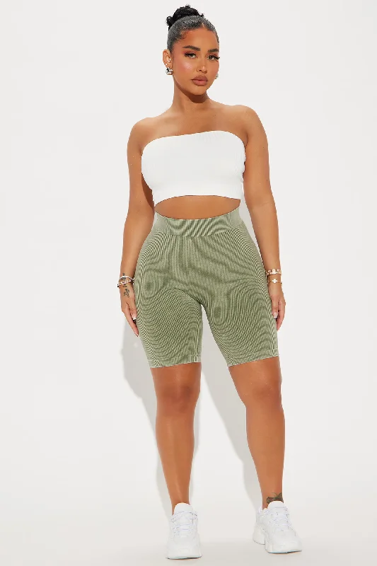 mia-ribbed-seamless-biker-short-olive