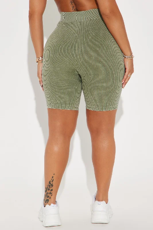 mia-ribbed-seamless-biker-short-olive