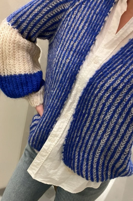 noella-liana-knit-cardigan-cream-cobalt-blue