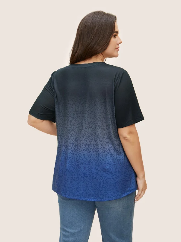 ombre-contrast-patched-pocket-t-shirt