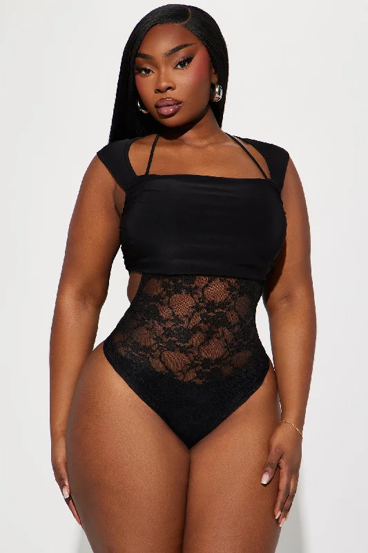 sami-lace-bodysuit-black