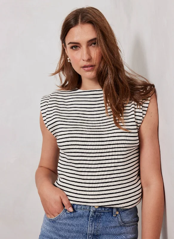 stripe-extended-sleeve-t-shirt