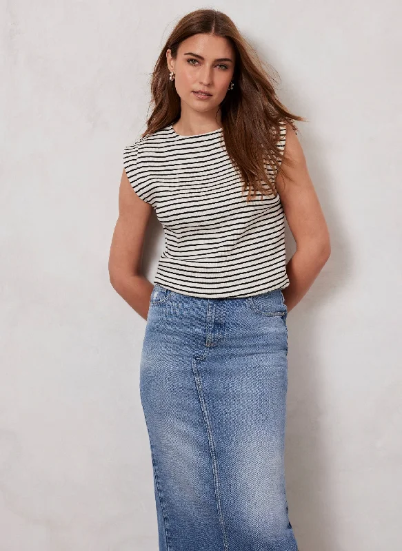 stripe-extended-sleeve-t-shirt