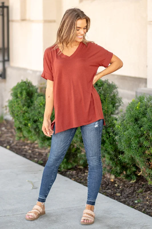 super-soft-tee-high-low-hem-v-neck-top-dark-rust