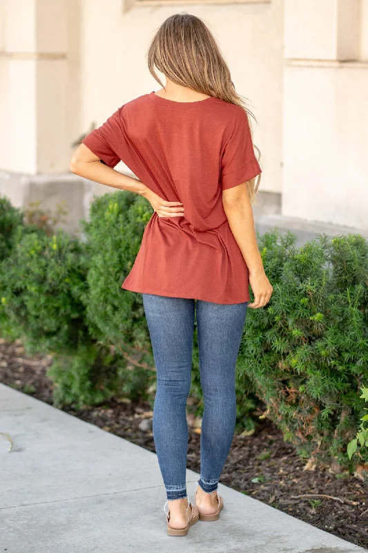 super-soft-tee-high-low-hem-v-neck-top-dark-rust