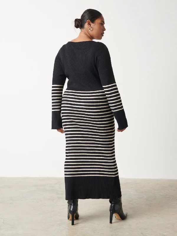 vanessa-stripped-knit-dress-curve-black-and-white-stripe