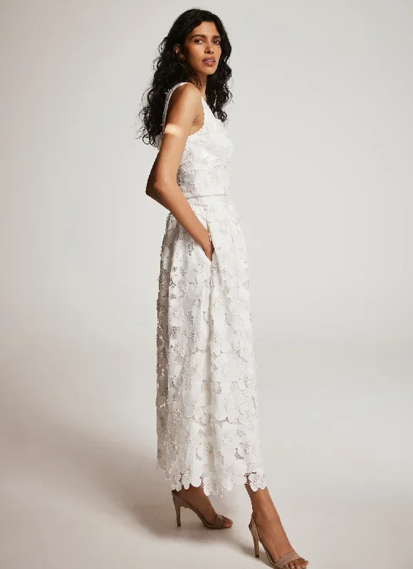 white-floral-applique-maxi-skirt