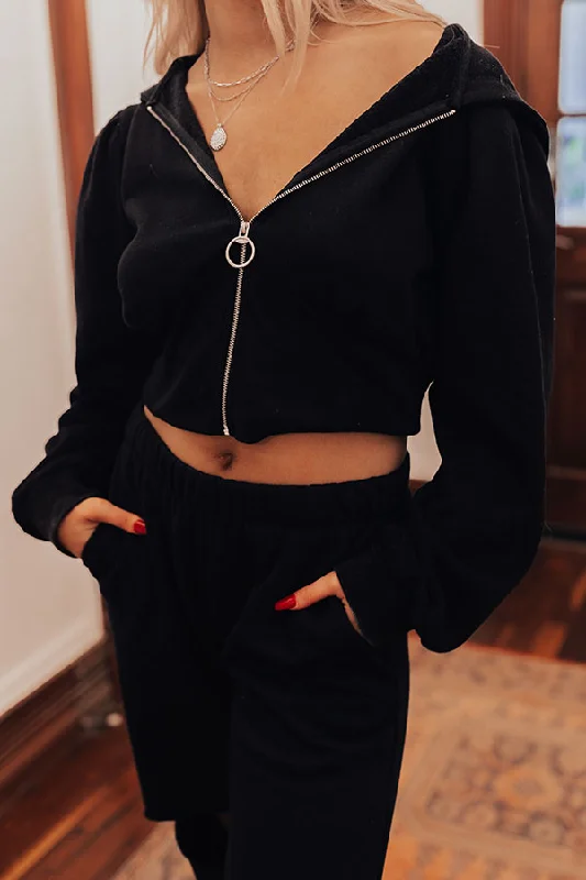 wild-about-the-weekend-crop-hoodie-in-black